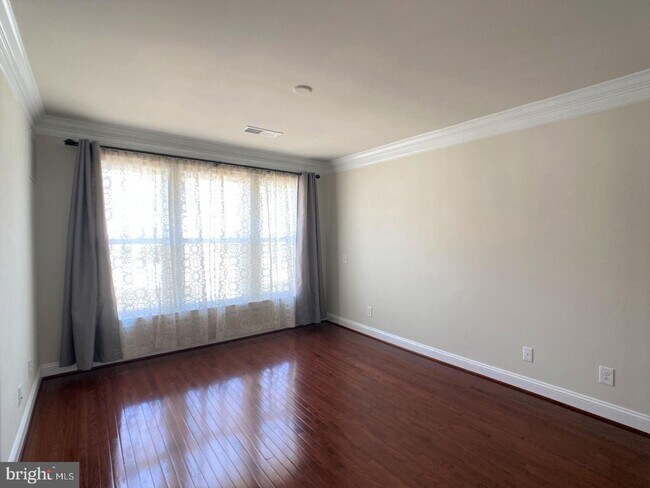 Foto del edificio - 9603 Stockwell Ln