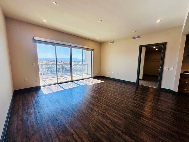 VAN 3106 Living Room - Vantage