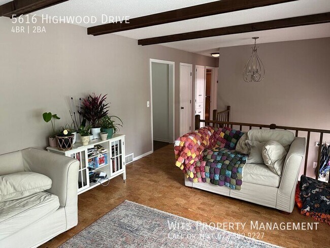 Foto del edificio - 5616 Highwood Dr