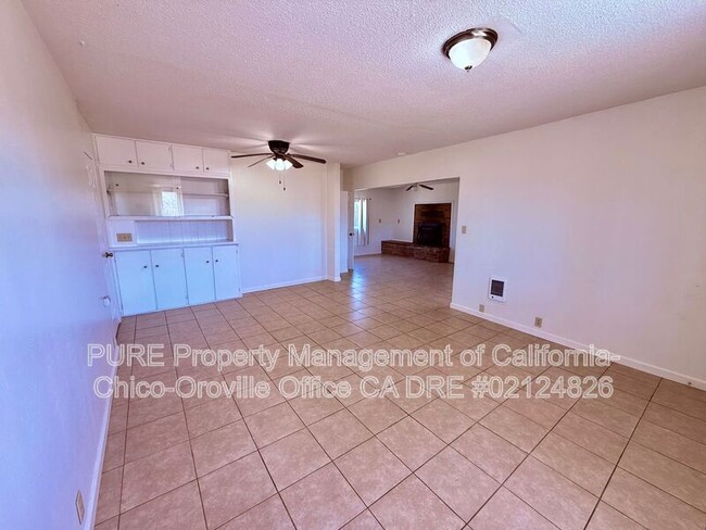 Foto del edificio - 7701 Molinos Ave