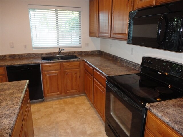 Foto del edificio - 782 E Christopher St