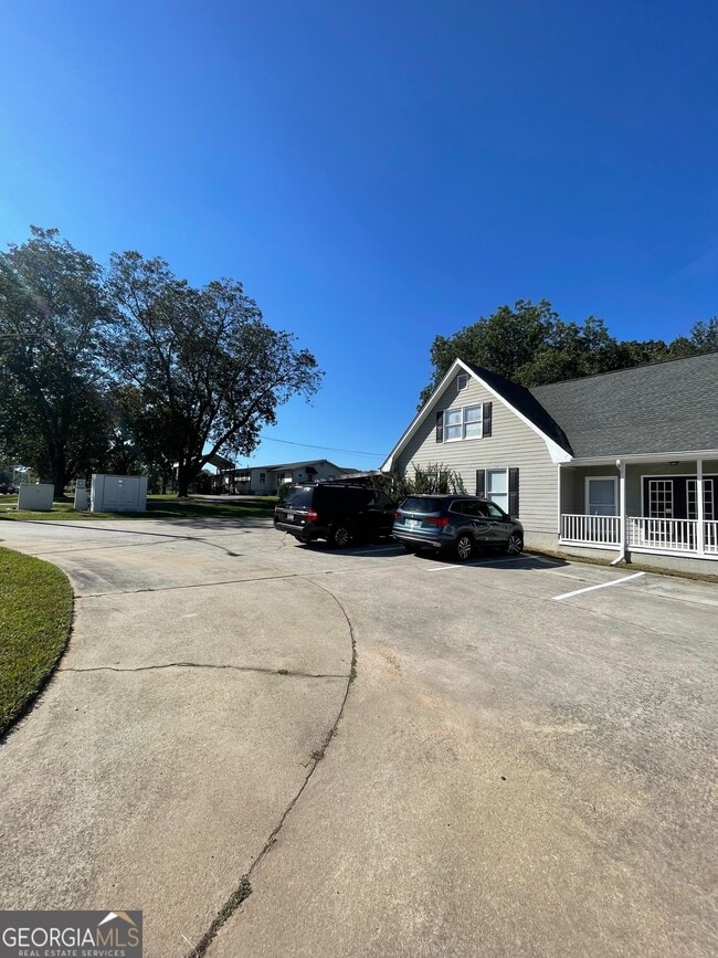 Building Photo - 50 Fairfield Rd