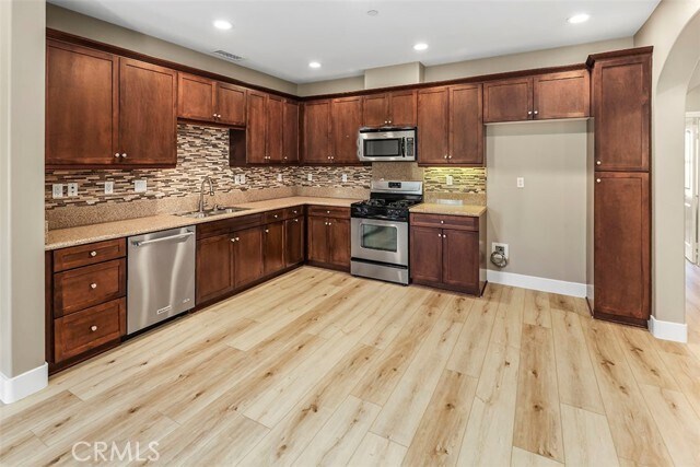 Foto del edificio - 763 S Melrose St