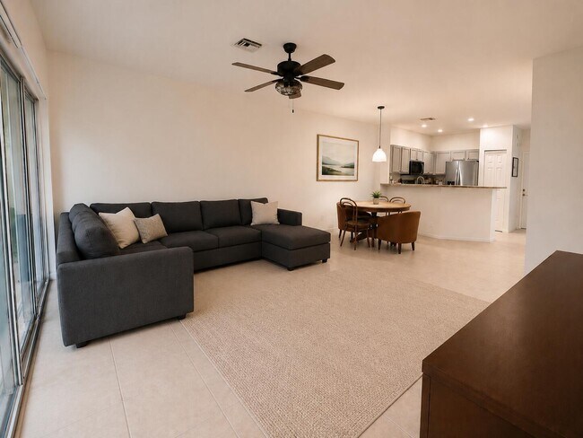 Foto del edificio - 4799 Palmbrooke Cir