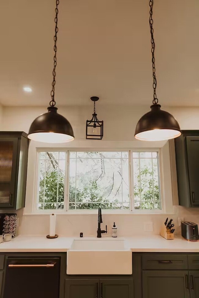 Building Photo - Historic Charm Meets Modern Comfort – Fully Furnished