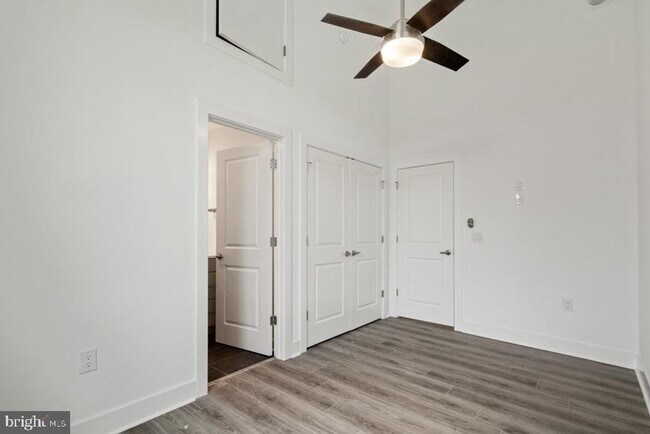 Building Photo - 1705 Jackson St