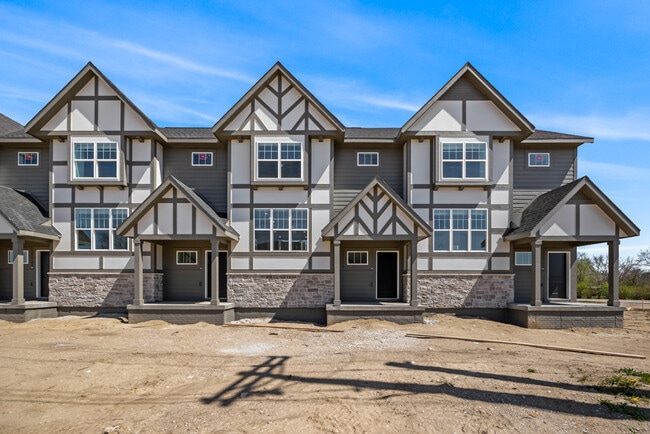 Building Photo - Launch Townhomes