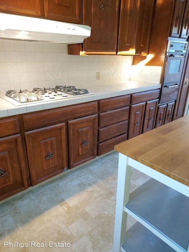 Foto del edificio - 3 br, 1 bath House - 831 Avalon Place