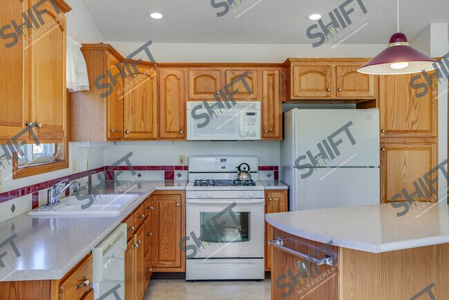 Building Photo - 2686 Walnut Hills Ct SE