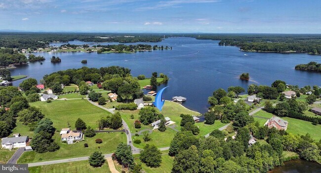 Foto del edificio - 26 Lake Ct