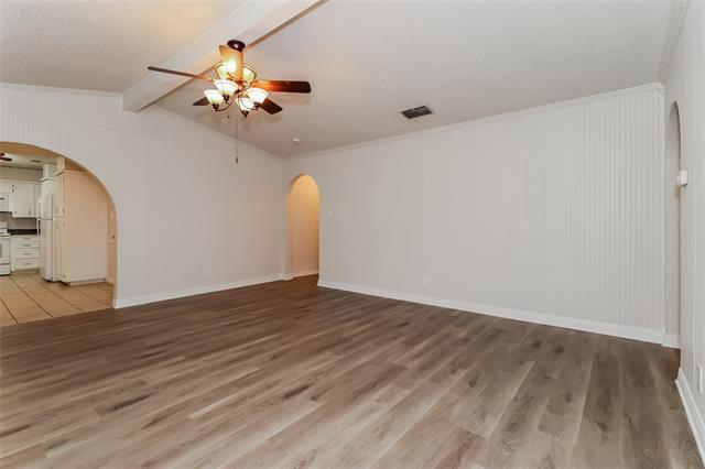 Foto del edificio - 1003 Holly Hill Ct