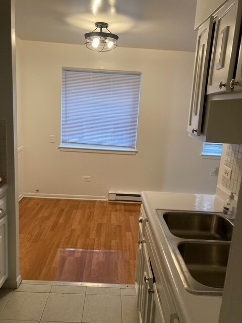 Foto del edificio - 5920 N Kenmore Ave