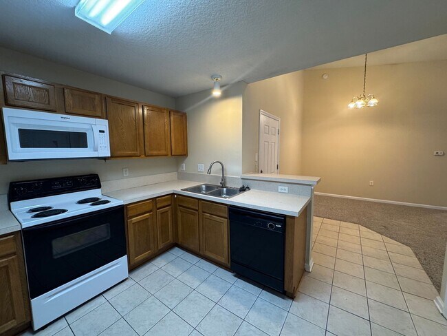 Building Photo - 5051 Playpen Dr