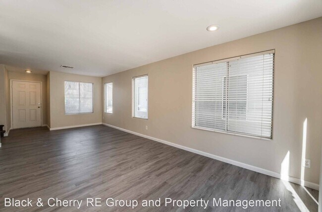 Building Photo - 3 br, 2.5 bath House - 2082 Pillar Pointe St