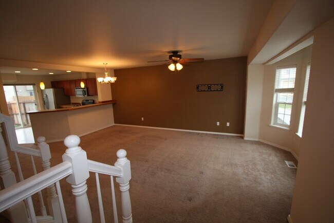 Foto del edificio - 3 Bedroom East Anchorage Condo w/ Fenced Yard!
