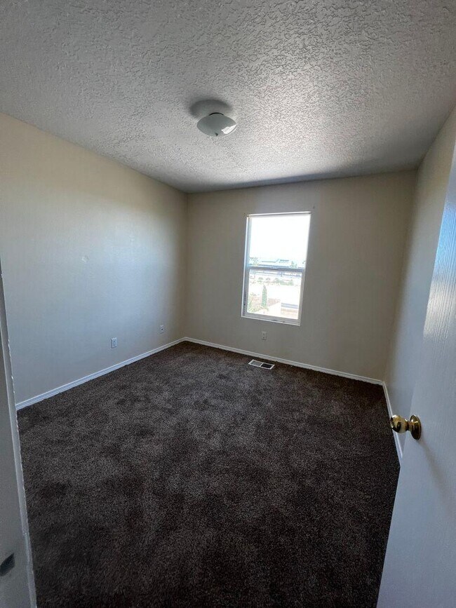 Building Photo - 7023 Paese Pl NW