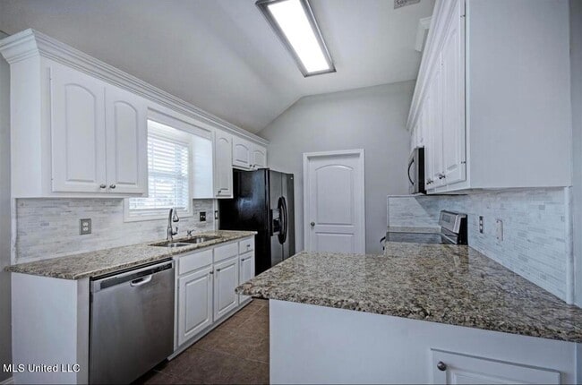 Photo - 121 Kenzie Dr House