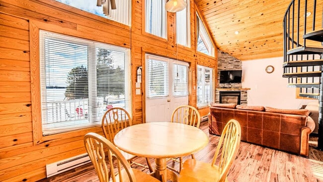 Photo du bâtiment - 2689 Muskoka District Road 118 West