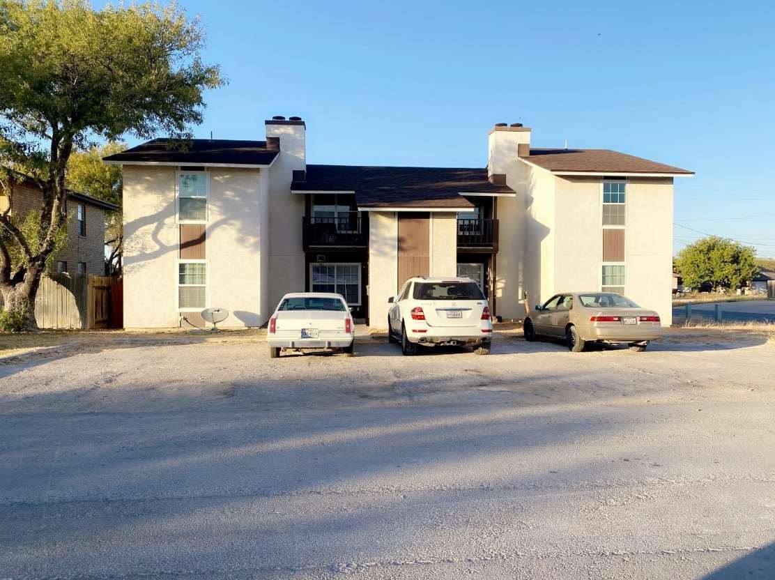 Primary Photo - 110 Shannon Unit A Cir