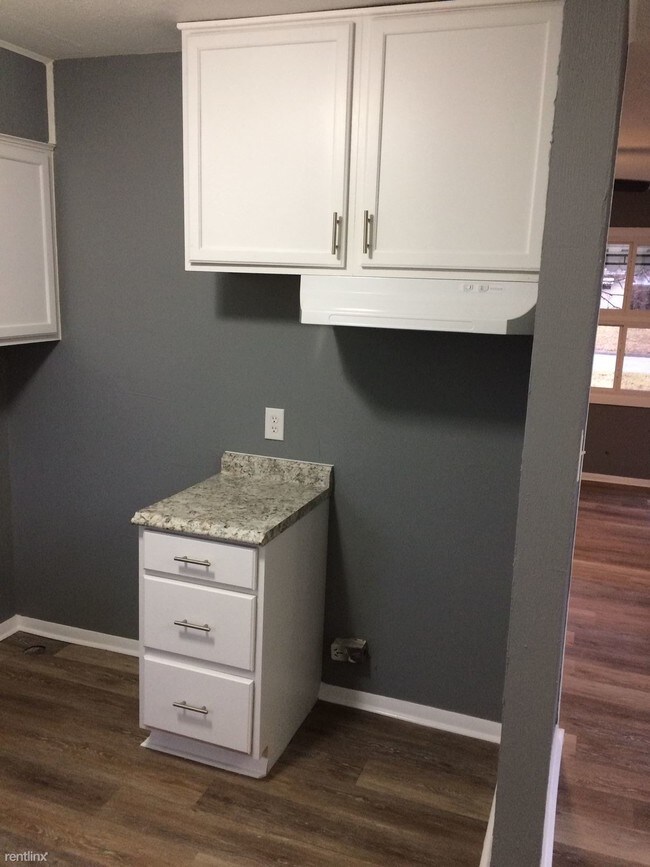 Foto del edificio - 2 br, 1 bath House - 1949 Westfield Dr N