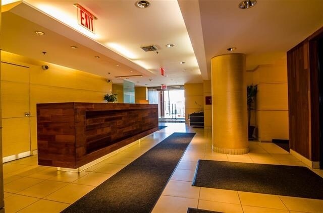 Foto del edificio - 689 Marin Blvd