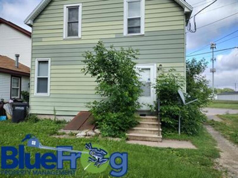 1522 Mt Vernon St, Oshkosh, WI 54901 Condo for Rent in Oshkosh, WI