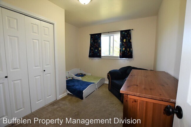 Building Photo - 2 br, 2 bath House - 38106 SE 85th St