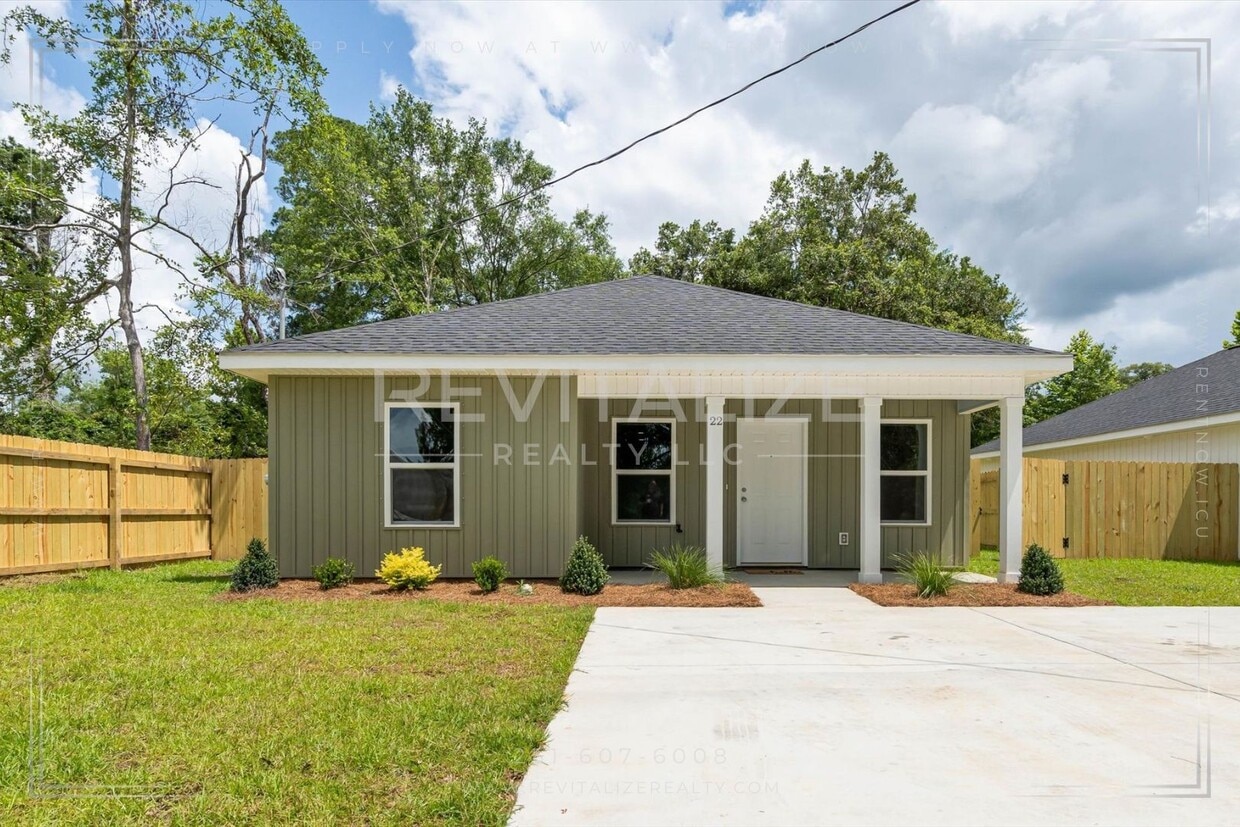 Primary Photo - Brand New 4 Bed/2 Bath Home in Saraland!