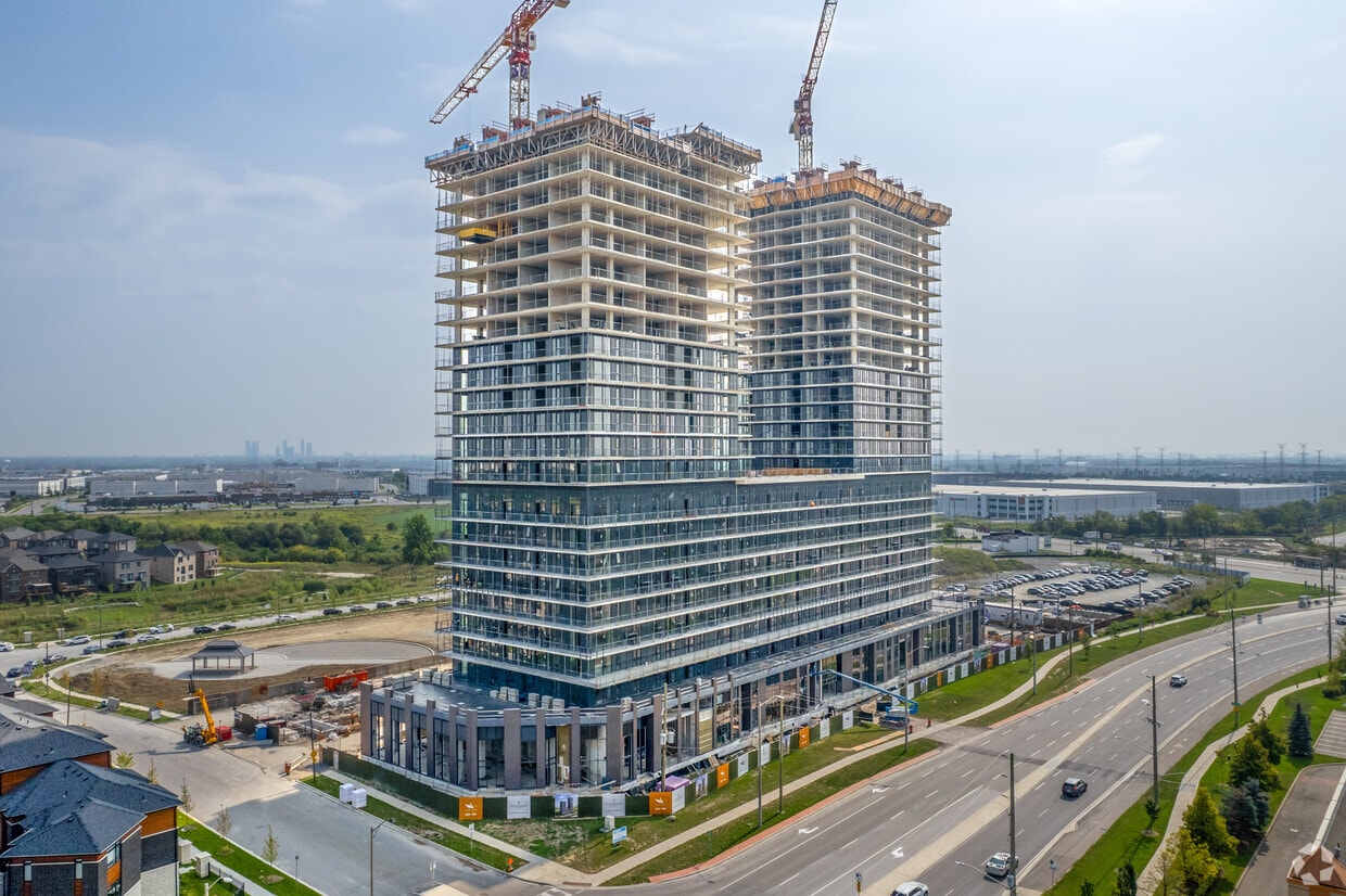Primary Photo - CityPointe Heights