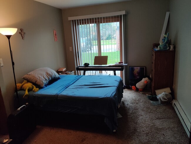 Bedroom - 1354 Cunat Ct