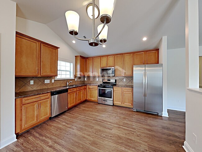 Foto del edificio - 4404 Johnstown Dr