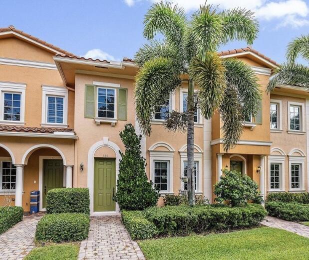 Foto principal - 555 Dakota Dr