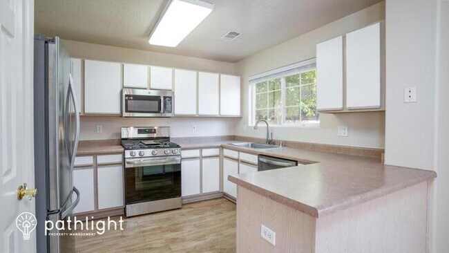 Foto del edificio - 6411 Sonrisa Place NE, Albuquerque, NM, 87113