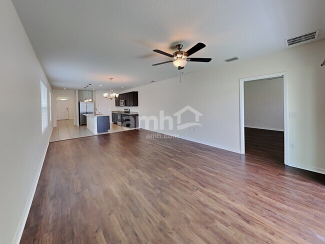Foto del edificio - 4117 Lindever Ln