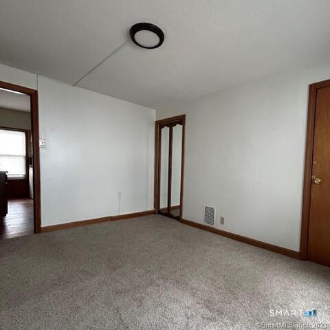 Foto del edificio - 15 Wakefield Ct