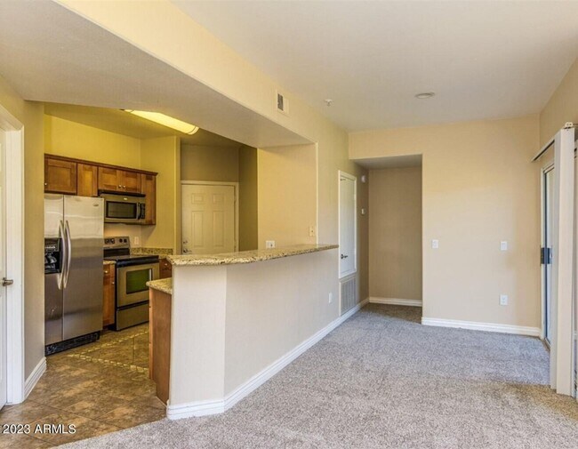 Building Photo - 13700 Fountain Hills Blvd