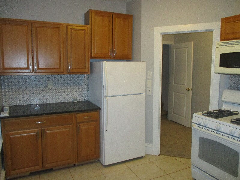 47 S Sterley St Unit 2, Shillington, PA 19607 Room for Rent in