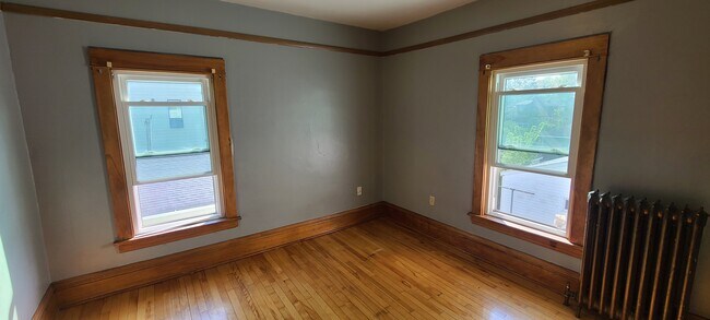 SW bedroom - 3816 Grand Ave S