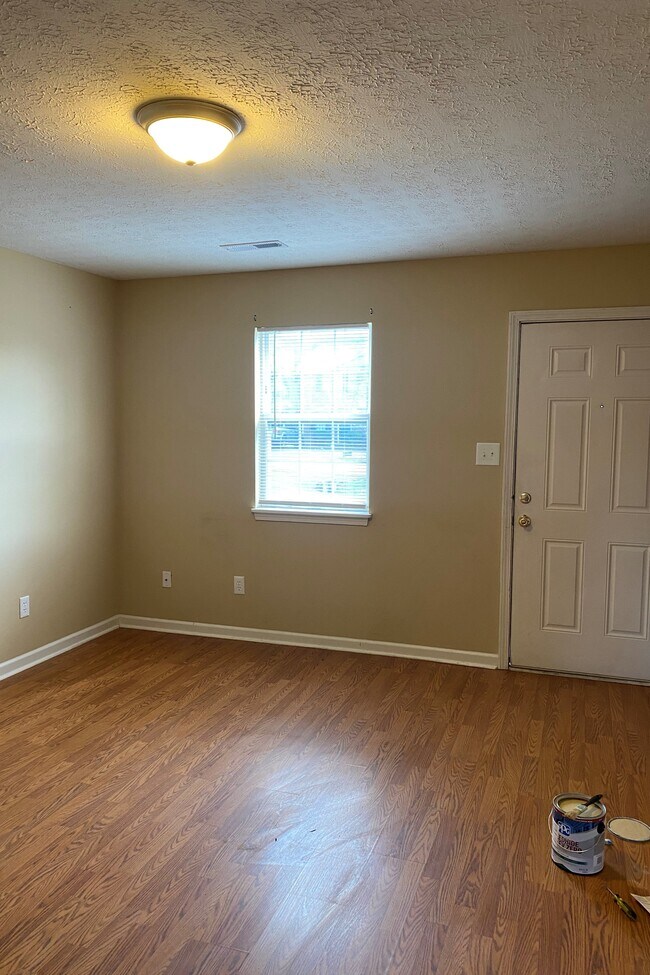 Foto del edificio - 125 Hillridge Ct