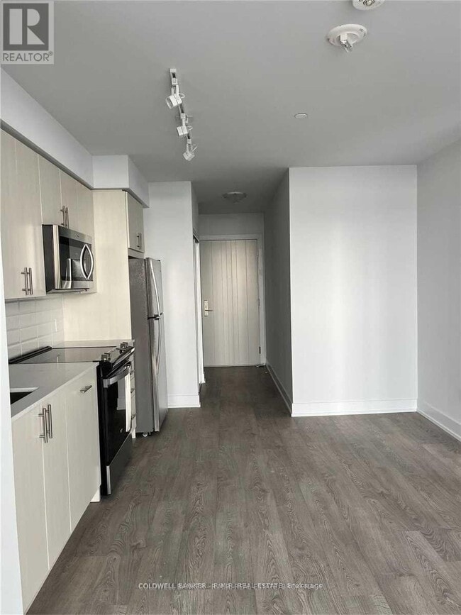 Photo du bâtiment - 2550 Simcoe St N