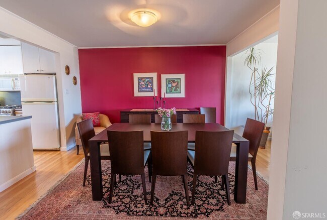 Foto del edificio - 64 Encanto Ave