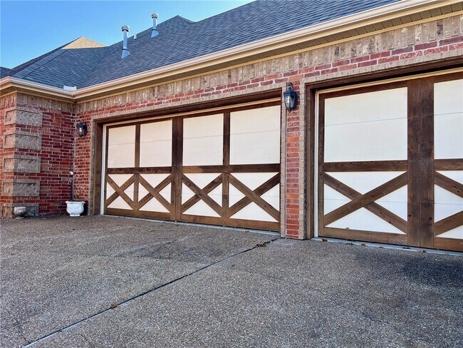 Foto del edificio - 1450 Whippoorwill Ln
