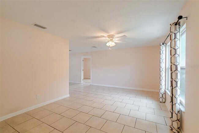 Foto del edificio - 8918 134th St N