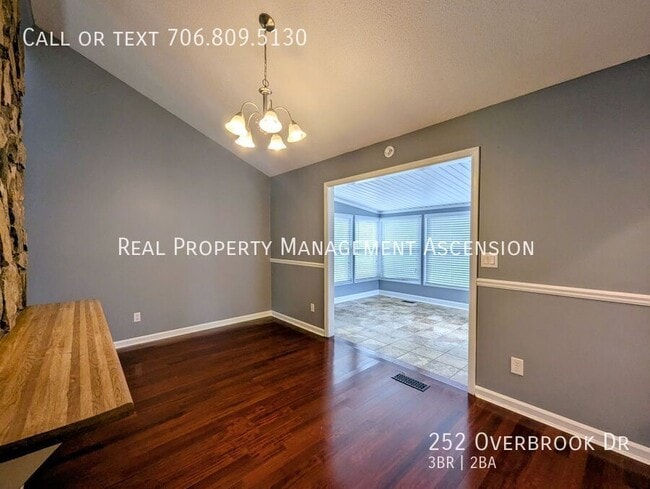 Building Photo - 252 Overbrook Dr