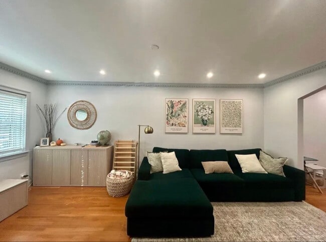 Foto del edificio - 65-43 Alderton St