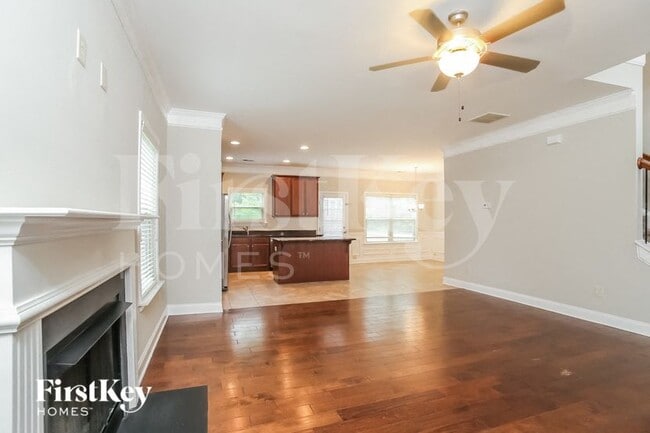 Foto del edificio - 218 Woods Cir