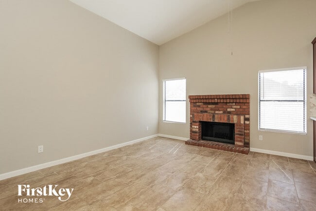 Building Photo - 6702 N 73rd Ave
