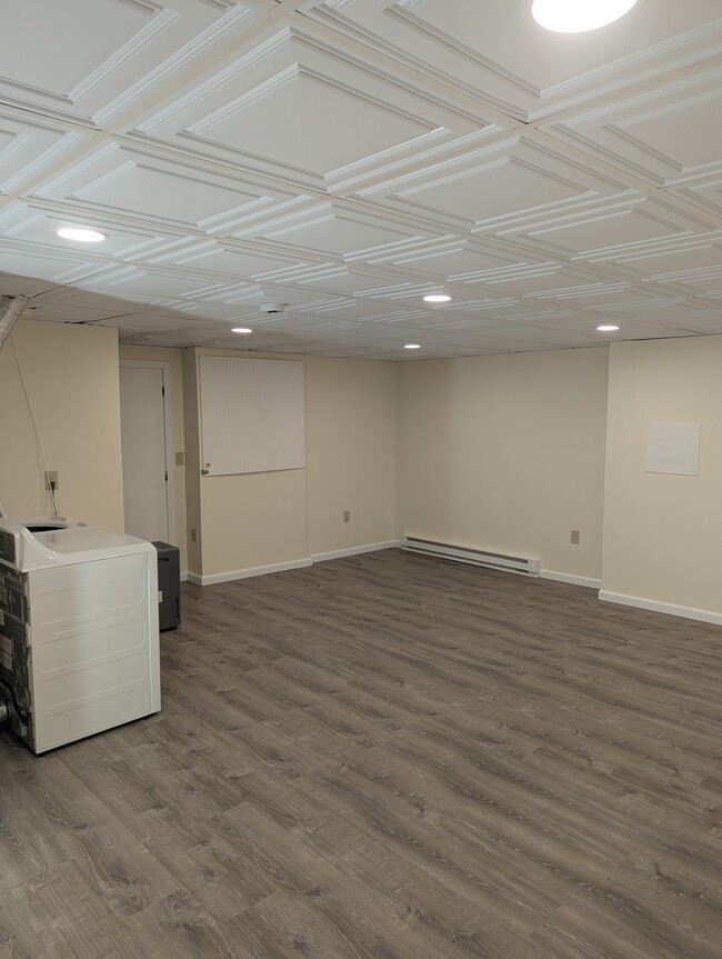 Foto del edificio - 414 Elmwood Dr
