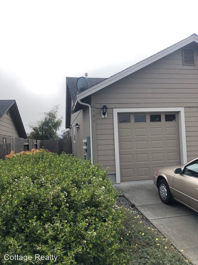 1737 Oakdale Dr Mckinleyville Ca 95519 Apartment For Rent In