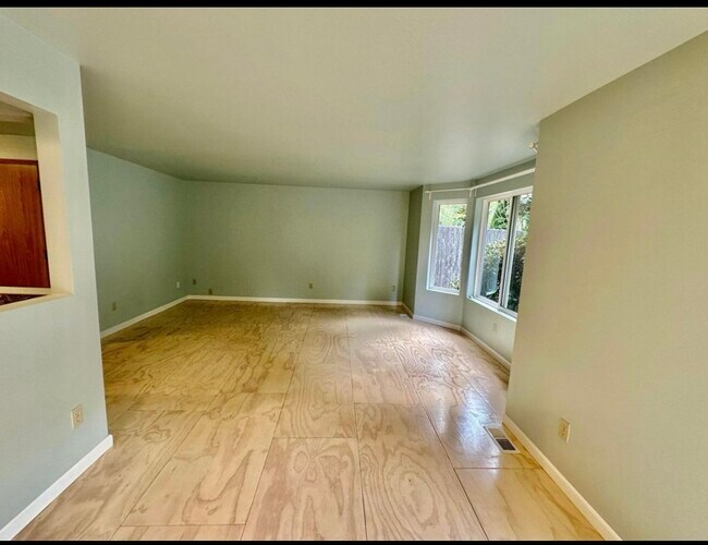 Foto del edificio - 1719 Quince St NE